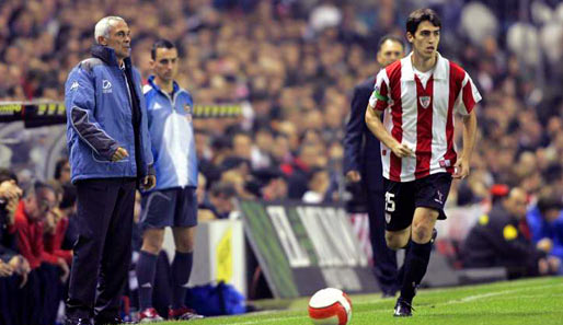Andoni Iraloa (Bilbao) spielt seit 2003 für Athletic Bilbao in der Primera Division. Auf zwei Länderspiele hat er es auch schon gebracht