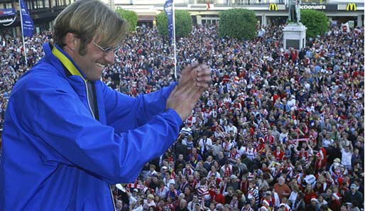 Der größte Erfolg: Der Aufstieg 2004 - nachdem der FSV zuvor zweimal in Serie dramatisch gescheitert war. Seitdem hat sich Mainz in Fußball-Deutschland etabliert