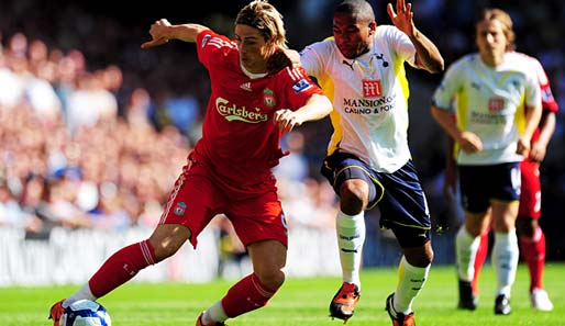 Tottenham Hotspur - FC Liverpool 2:1: Fernando Torres hatte gegen die Spurs einen harten Stand