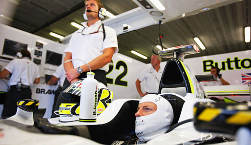 Jenson Button wollte eigentlich ausführliche Reifentests durchführen. So verbrachte er die meiste Zeit in der Box