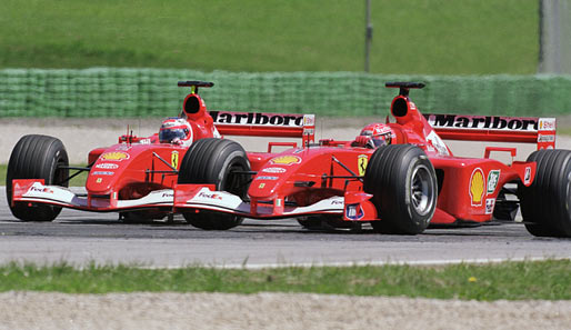 2001: "Let Michael pass for the championship" - Ferrari wendet in Österreich so offen Stallorder an wie noch nie. Nach der Wiederholung der Farce 2002 wird Stallorder verboten