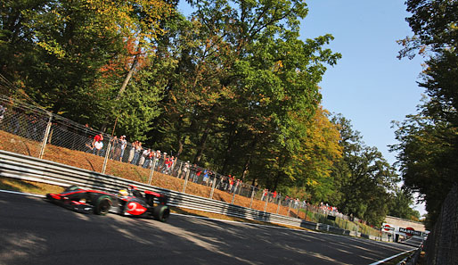 Am schnellsten unterwegs war auf dem neuen Kurs in Monza Lewis Hamilton. Er fuhr auf die Pole-Position