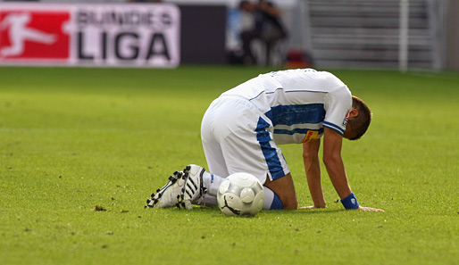 Wie traurig. Bochums Philipp Boenig am Boden und fassungslos. Der Ball war heute kein Bochumer