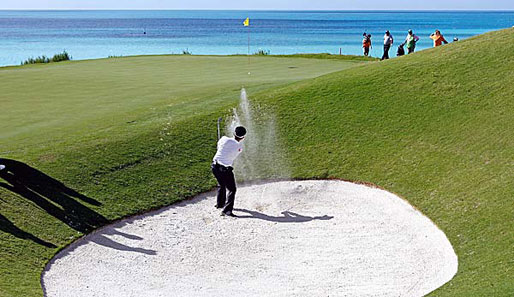 Sommer, Sonne, Sand und Meer: So macht Golfen doch richtig Spaß. Denkt sich bestimmt auch Y.E. Yang beim PGA Grand Slam in Southampton, Bermuda