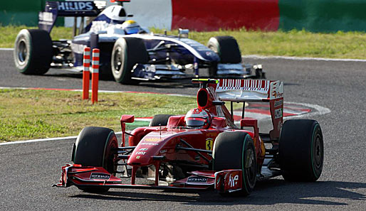 ...Kimi Räikkönen fuhr immerhin auf Platz vier. Dabei profitierte er von einem verpennten Boxenstopp des Teams dieses Fahrers...