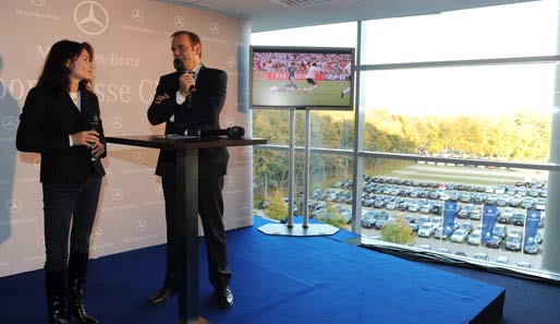 In Hamburg hatte Claudia Merzbach, Leiterin der Sportkommunikation bei Mercedes-Benz, erneut hochkarätige Talkgäste aus der Fußballwelt zu Gast