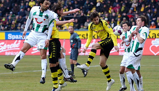 Neven Subotic köpfte das 1:0 für Borussia Dortmund gegen Hannover 96