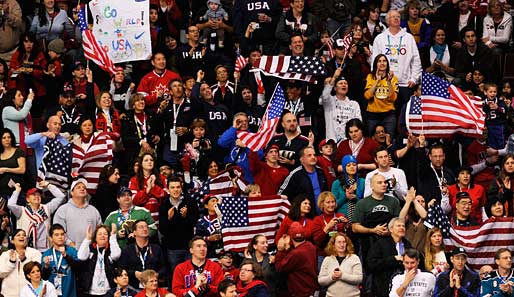 Beim Eishockey sahen die amerikanischen Fans einen ungefährdeten Sieg ihres Teams gegen die Schweiz
