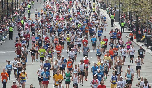 Der 114. Bostoner Marathon elektrisierte die Massen. Beim ältesten Stadt-Marathon stellte Robert Kiprono Cheruiyot mit 2:05:52 Stunden einen neuen Streckenrekord auf