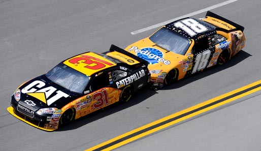 Jeff Burton und Kyle Busch halten nicht viel von Sicherheitsabstand beim NASCAR-Rennen