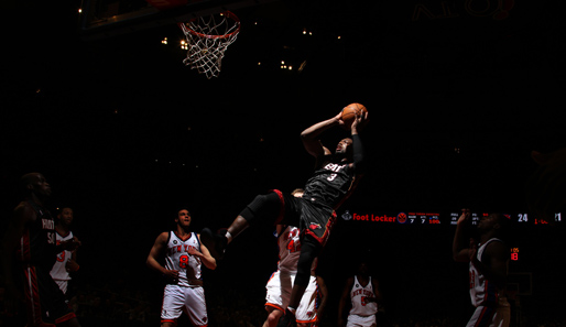 Ab zur "Königsklasse" der NBA-Statistiken, der Punkte-Quote: Mit durchschnittlich 26,6 Zählern pro Spiel liegt Miami-Heat-Akteur Dwyane Wade auf Platz fünf