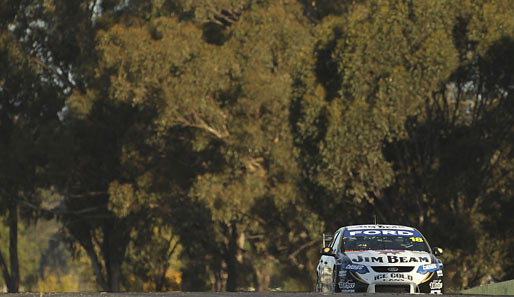 Abgesehen vom Auto eine sehr hübsche Naturaufnahme. Gesehen bei der V8 Supercar Championship Series im australischen Benalla