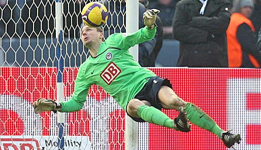 Jaroslav Drobny wechselt ablösefrei von Hertha BSC zum Hamburger SV und wird Konkurrent von Frank Rost