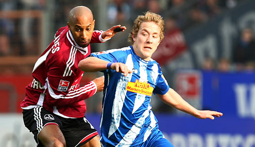 Schalke - Bochum - Mainz: Lewis Holtby (r.), zuletzt von den Königsblauen zum VfL Bochum ausgeliehen, wechselt nun erneut auf Leihbasis. Diesmal zu Mainz 05