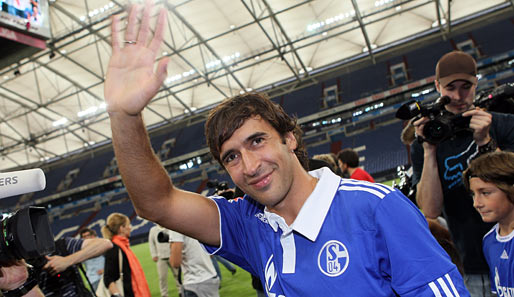 Raul ist nun Schalker. Der 33-Jährige wechselte von Real Madrid nach Gelsenkirchen