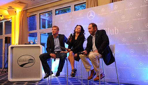 Gäste von Claudia Merzbach von der Mercedes-Benz Sportkommunikation waren der ehemalige Automobilrennfahrer Jochen Maas (r.) und der Ex-Nationalspieler Marko Rehmer