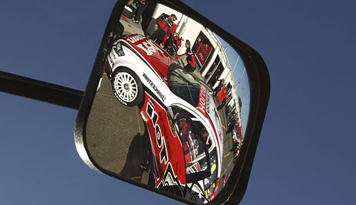 Garth Tander vom Holden Racing Team wurde nur 17. Das Bild vom Winton Motor Raceway in Benalla ist trotzdem hübsch