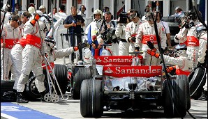 2007: Das jüngste Beispiel eines Stallkrieges - interessanter Weise wieder bei McLaren-Mercedes. Die Hauptdarsteller: Fernando Alonso und Lewis Hamilton