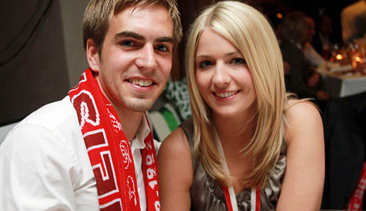 Philipp Lahm hat seine Freundin Claudia kurz nach der Weltmeisterschaft geheiratet