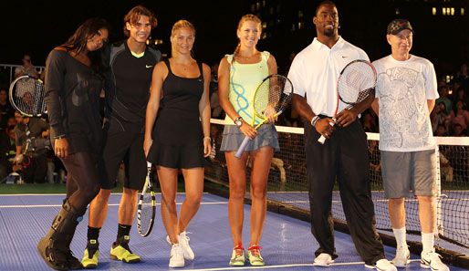 Stelldichein der Stars beim Nike Primetime Knockout Tennis Event (v.l.n.r.): Serena Williams, Rafael Nadal, Bar Rafaeli,Victoria Azarenka, Justin Tuck und John McEnroe