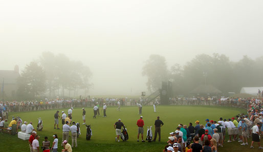Sowohl am ersten als auch am zweiten Tag gab es einen längeren "Fog-Delay". Der Nebel nervte...