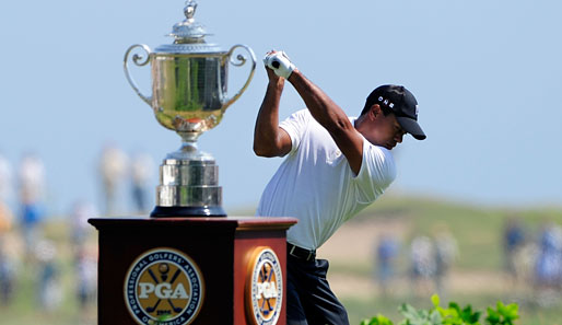 Tiger Woods und die Wanamaker Trophy: Wer darf sie am Ende der Woche in die Höhe halten?