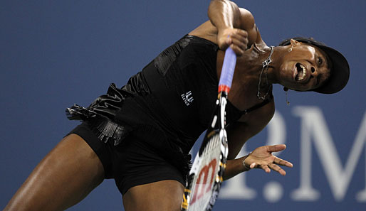 Obwohl es anders aussieht: Auch bei Venus Williams war in Runde eins von Schieflage keine Spur. Roberta Vinci hatte nicht den Hauch einer Chance