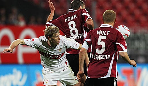 Pawel Pogrebnjak traf eigentlich regulär ins Tor, sein Treffer fand aber keine Anerkennung. Ärgerlich für den VfB...