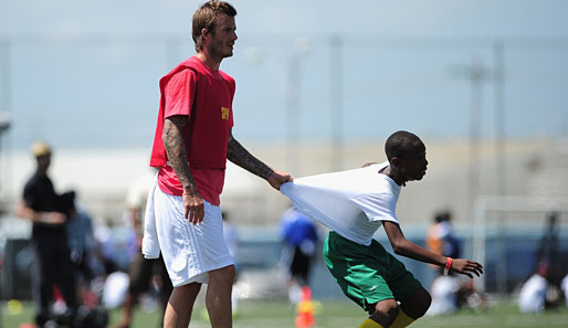 Das ist kein Training beim LA Galaxy - David Beckham unterstützt eine Fussballschule auf Trinidad und Tobago