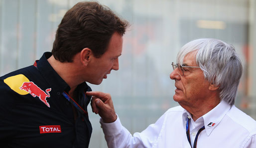 Red-Bull-Teamchef Christian Horner fachsimpelt mit Formel-1-Boss Bernie Ecclestone vor dem Rennen in Singapur