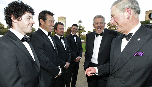 Charles, der Prince of Wales, erschien höchstpersönlich, um die Golfer gebührend zu empfangen