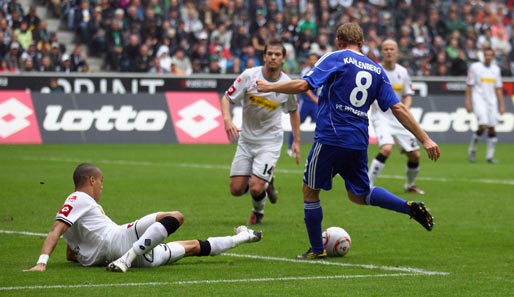 Borussia Mönchengladbach - VfL Wolfsburg 1:1: Thomas Kahlenberg schoss den VfL Wolfsburg in der 27. Minute aus kürzester Distanz in Führung