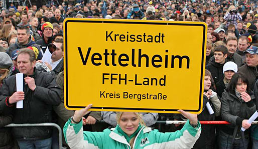 Willkommen Sebastian Vettel in Vettelheim! Ein hessischer Radiosender hat Vettels Heimatstadt Heppenheim nach dem WM-Triumph schnell mal umbenannt