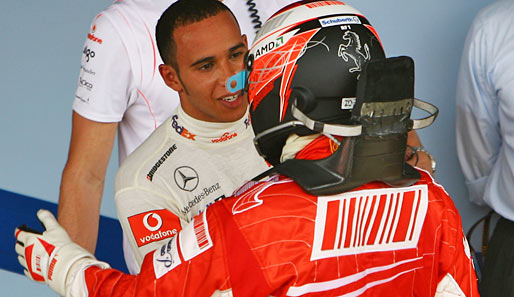 2007: Hamilton hat vier Punkte Vorsprung auf Fernando Alonso und sieben auf Kimi Räikkönen. Doch dann läuft plötzlich alles schief