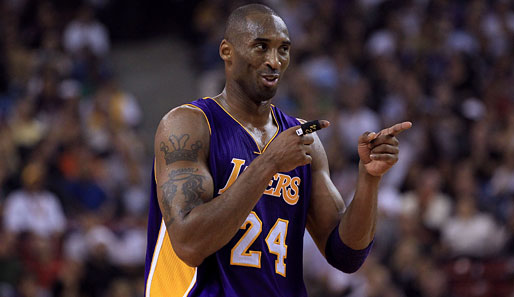 Von wegen Knieprobleme! Lakers-Star Kobe Bryant ist zu Saisonbeginn schon wieder überragend in Form. Die Lakers besiegten die Sacramento Kings mit 112:100