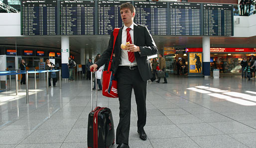 So jung und schon so viel unterwegs: Champions League, DFB und auch die Bundesliga. Müller kennt bereits viele Flughäfen der Welt