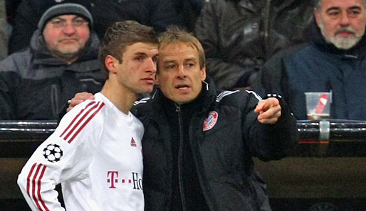 Im Februar 2009 wird er von Klinsmann in der Champions League eingewechselt - Müller trifft beim 7:1 gegen Lissabon auf Anhieb
