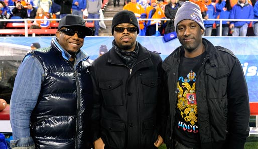 Ja, es gibt sie noch: Boyz II Men! Die von einem Quartett auf ein Trio geschrumpfte Soul-Kombo besuchte das College-Football-Spiel zwischen Utah und Boise State