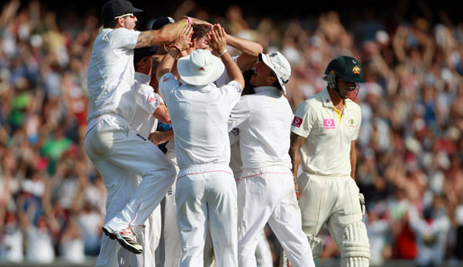 Die englischen Cricket-Herren gewinnen im Test in Down Under mit 3:1 und konnten zum ersten Mal seit 134 Jahren drei Innings in Folge gegen Australien gewinnen