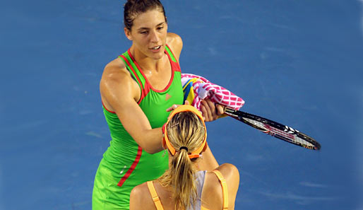 Andrea Petkovic erreicht bei den Australian Open erstmals das Viertelfinale. Sie ließ Maria Scharapowa nicht den Hauch einer Chance