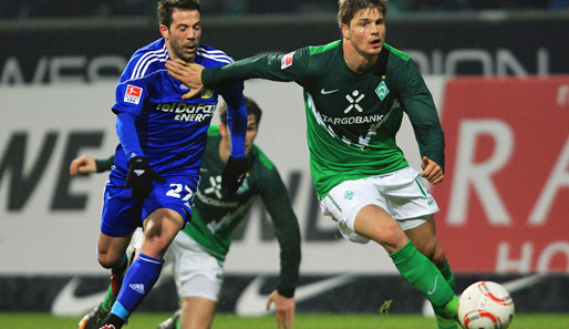 Nach dem Anschlusstreffer durch ein Eigentor von Kießling traf Sebastian Prödl (r.) in der Schlussminute noch zum 2:2-Ausgleich für Werder Bremen