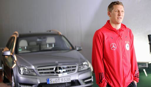 Die besten Bilder des Mercedes-Benz-Shootings mit der Frauen- und Männer-Nationalmannschaft