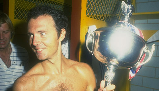 1977, '78 und '80 wurde Franz Beckenbauer mit New York Cosmos US-Meister. Hier beim Titelgewinn 1980