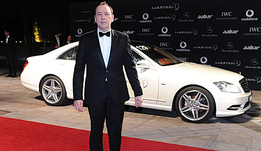 Ob sich Schauspieler Kevin Spacey auch gleich nach einem neuen Auto umgesehen hat?