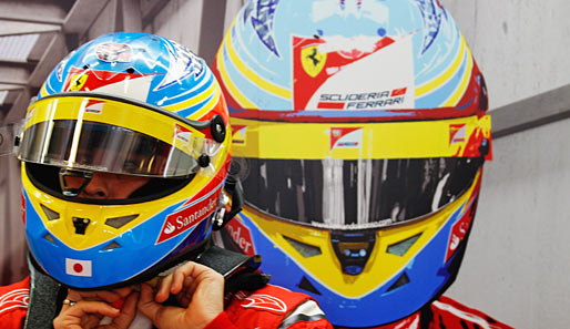 Wohl schon. Anders sieht es bei diesem Bild aus. Fernando Alonso hat seinen perfekten Doppelgänger in der Ferrari-Garage stehen