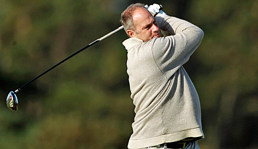 In seiner Freizeit dreht der ehemalige Ruder-Champion nicht selten eine Runde auf dem Golfplatz