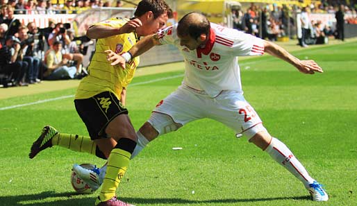 Der Club hatte gegen Dortmund nichts zu verschenken: Mario Götze (l.) im Zweikampf mit Nürnbergs Javier Pinola