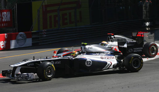 Hamilton, die Zweite: Auch gegen Pastor Maldonado versuchte es der McLaren-Pilot auf Biegen und Brechen und kassierte dafür nach dem Rennen eine Zeitstrafe