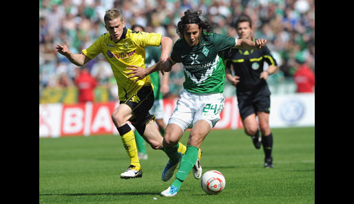 Die fast schon logische Folge: Das 2:0 für Werder. Pizarro wurde an der Strafraumgrenze nicht gestoppt, der Peruaner traf flach ins linke Eck