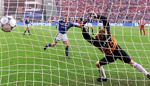 FC Schalke 04 - Union Berlin 2:0 (2001): Schalke tat sich schwer gegen den Regionalligisten. Jörg Böhme sorgte mit zwei Toren für den Pokalerfolg der Gelsenkirchener